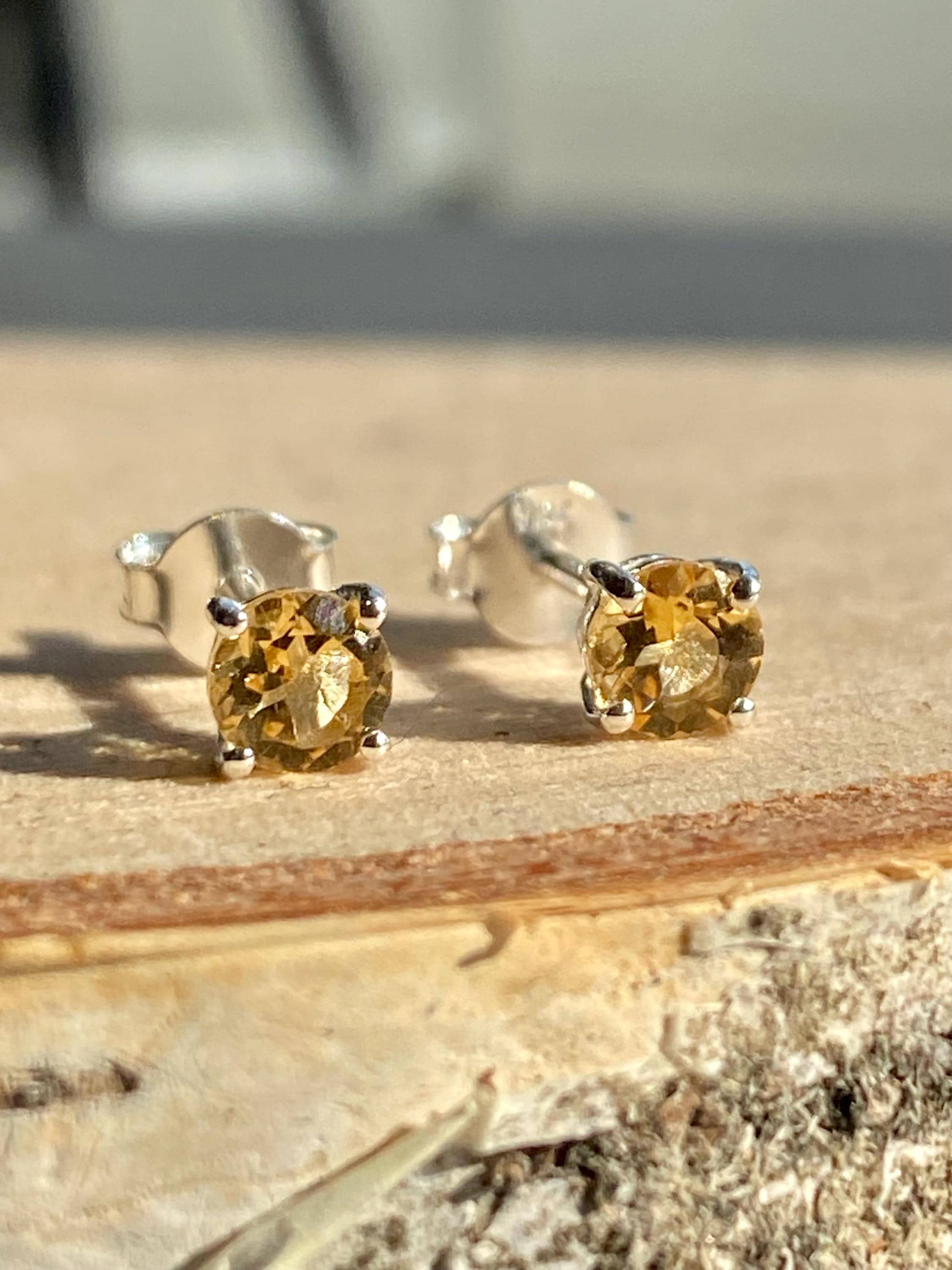 Round-cut Citrine and Sterling Silver Studs UV