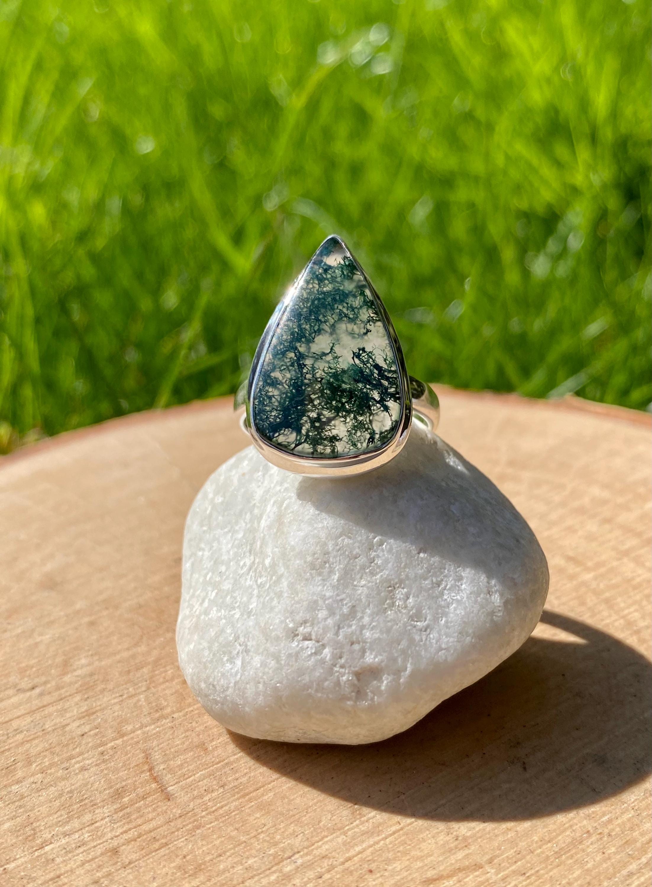 Moss Agate Sterling Silver Teardrop Ring