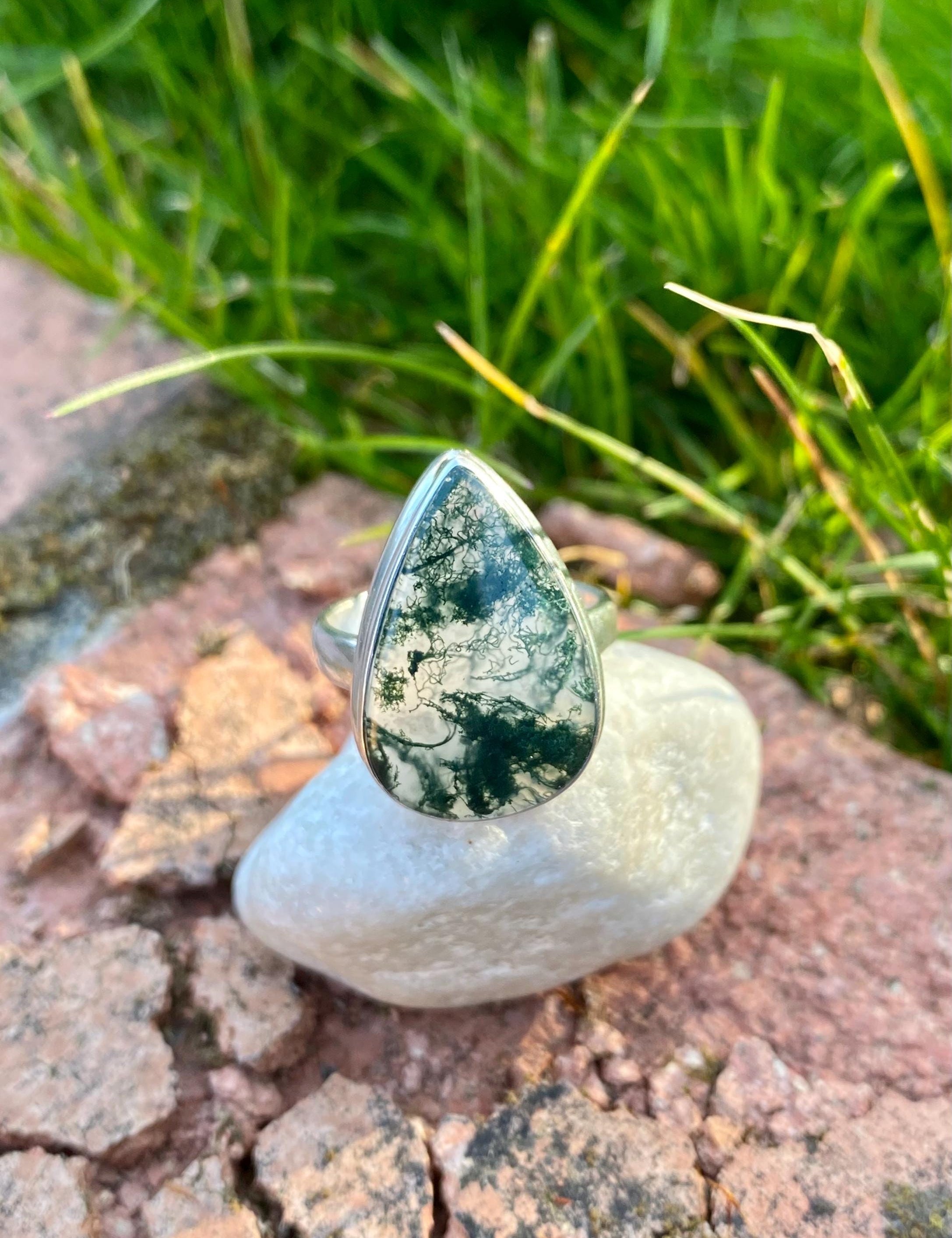 Moss Agate Sterling Silver Teardrop Ring