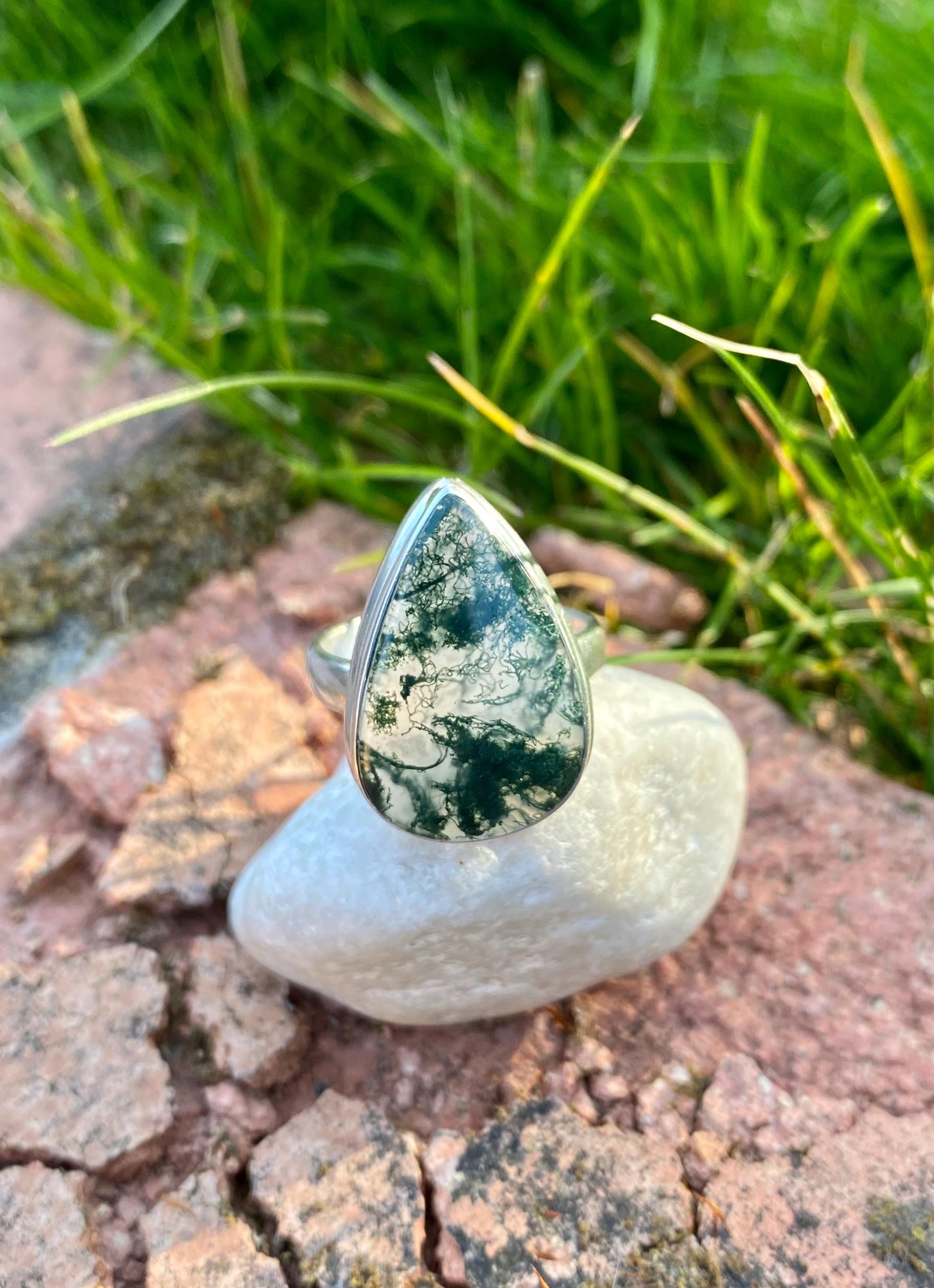 Moss Agate Sterling Silver Teardrop Ring