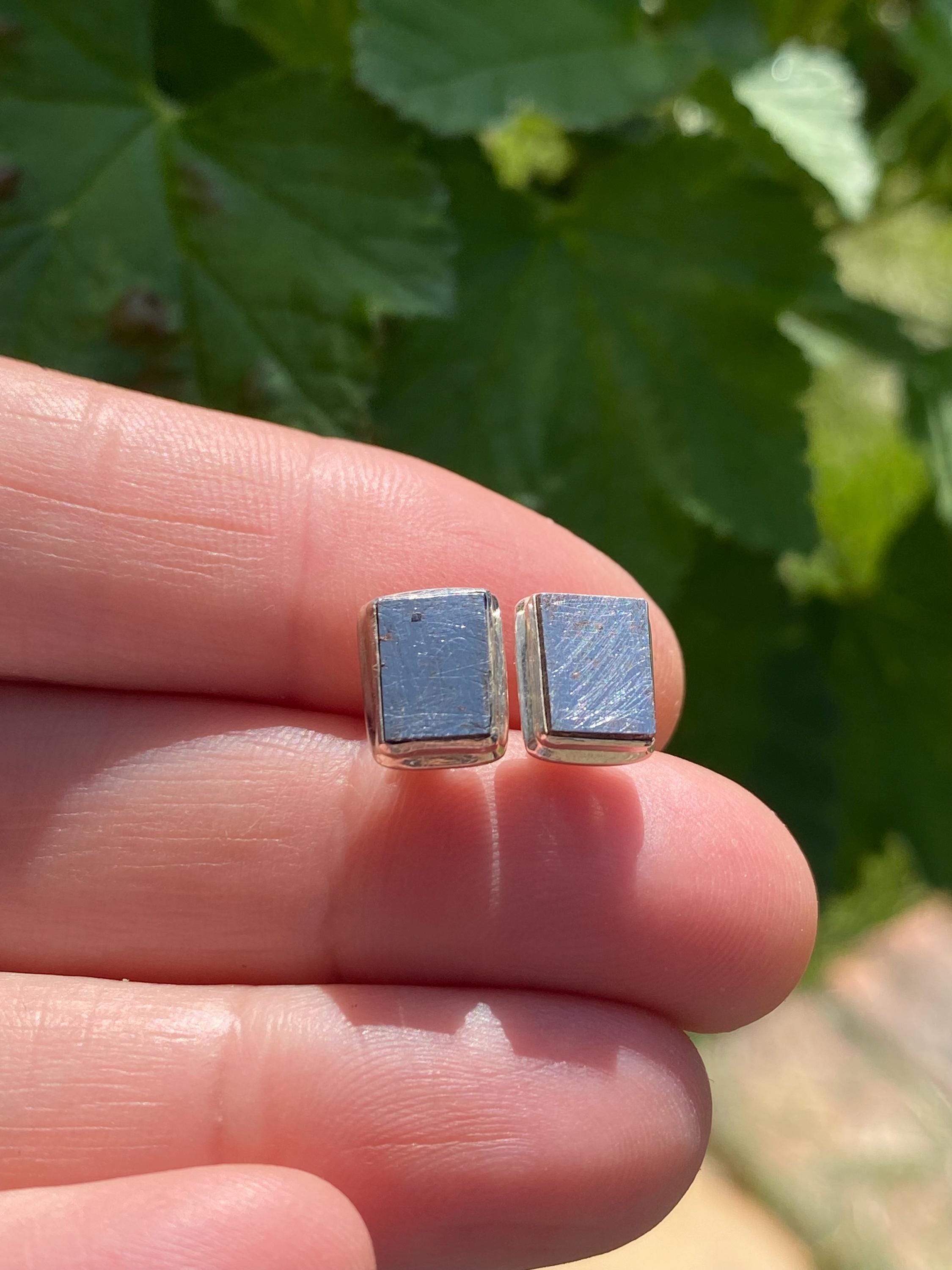 MUONIONALUSTA meteorite Sweden sterling sliver studs
