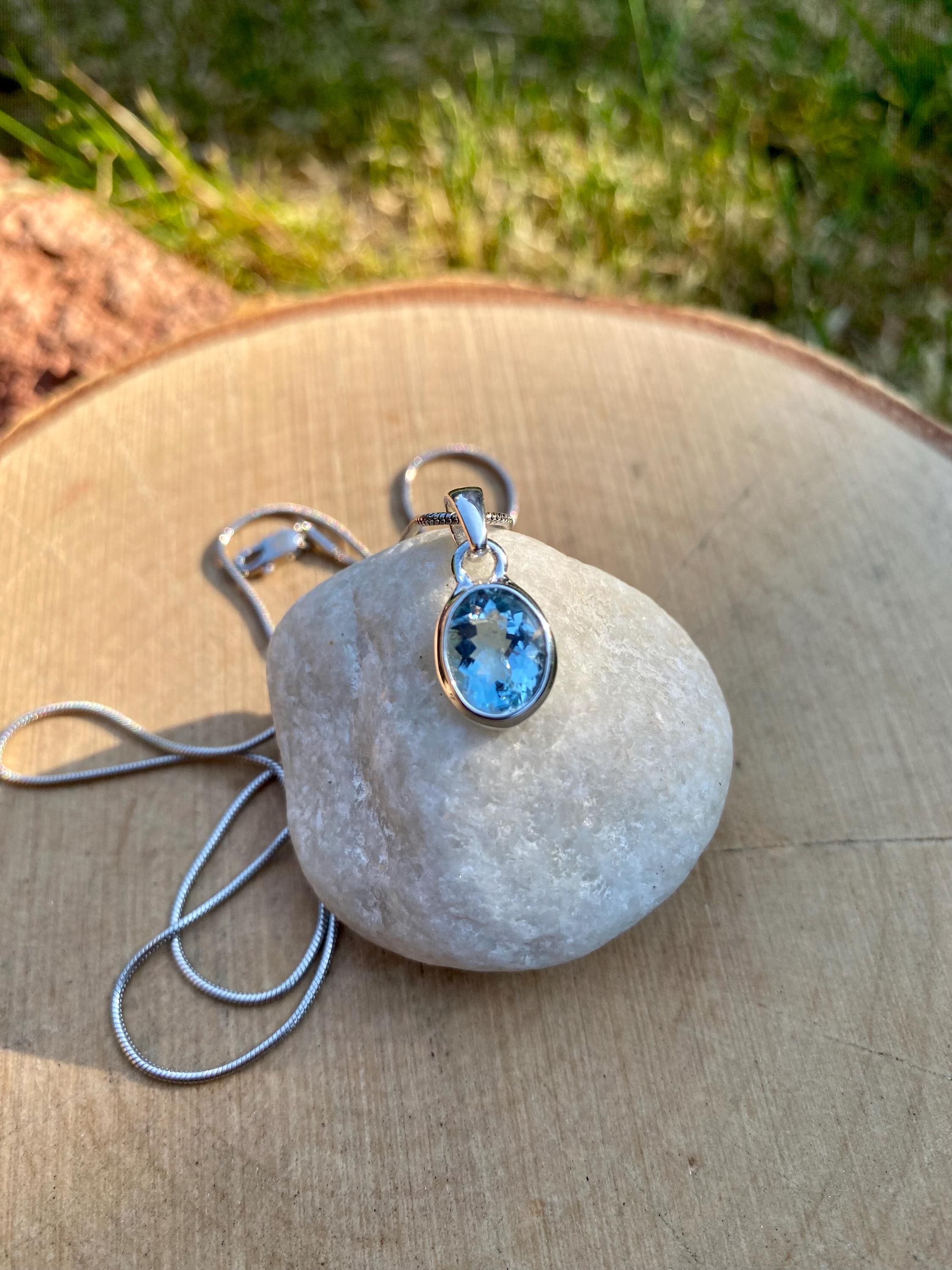Oval Cut Faceted Natural Aquamarine Sterling Silver Pendant
