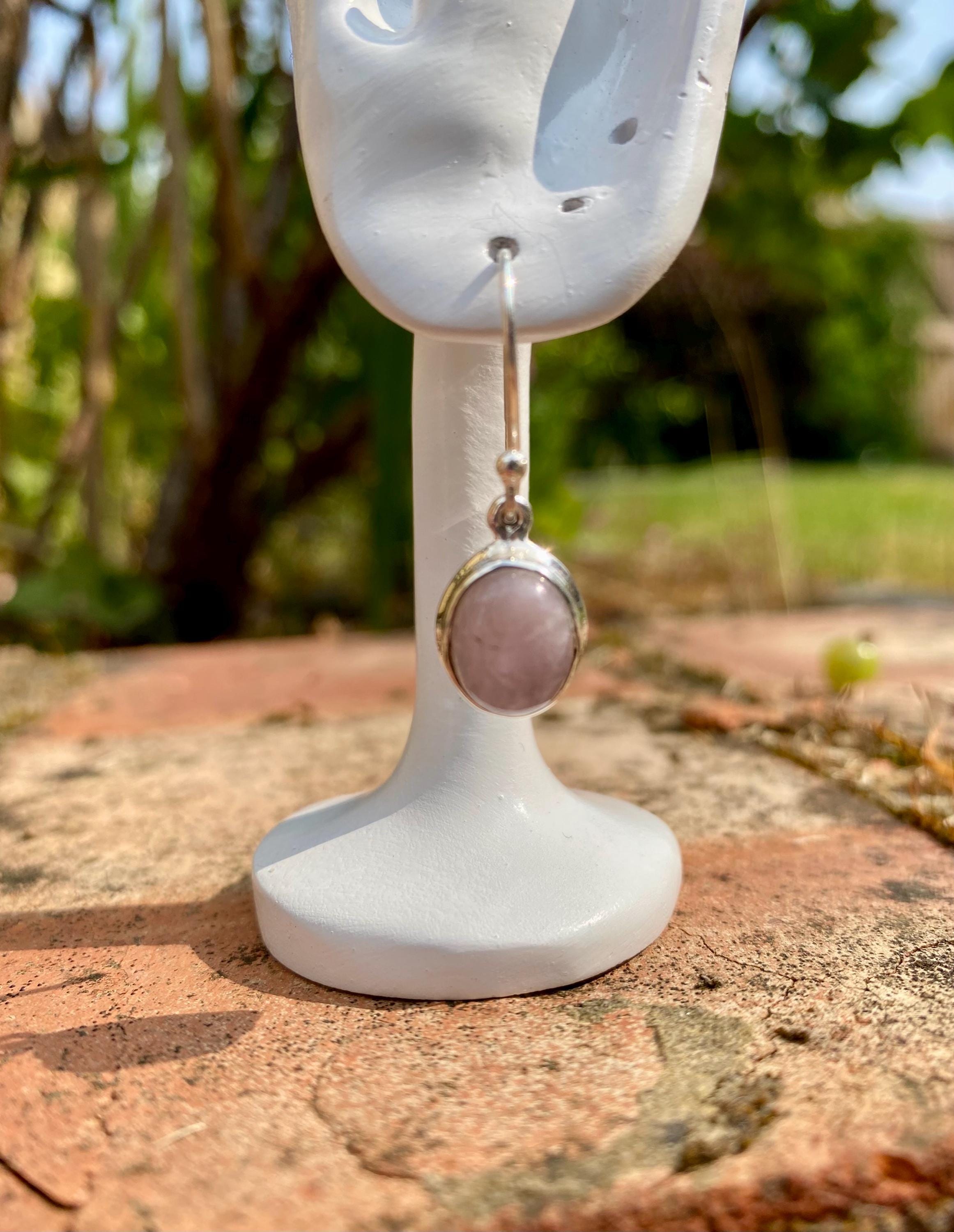 Natural Oval Kunzite Sterling Silver Dangle earrings