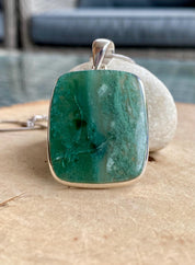 Genuine Rectangle Mtorolite Emerald Chrome Chalcedony 925 Sterling Silver Pendant