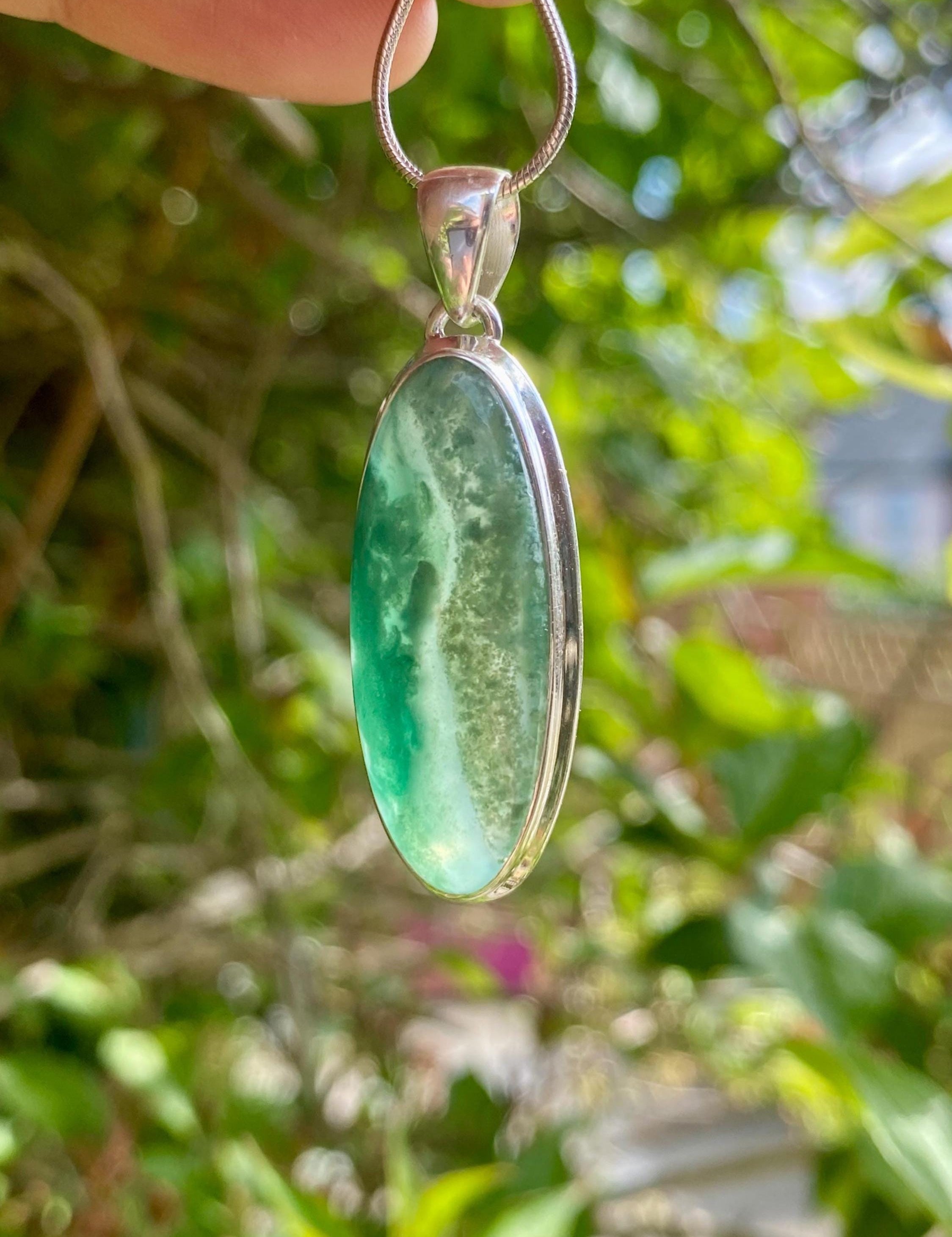 Genuine Oval Mtorolite Emerald Chrome Chalcedony 925 Sterling Silver Pendant