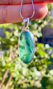 Genuine Mtorolite Emerald Chrome Chalcedony 925 Sterling Silver Oval Pendant
