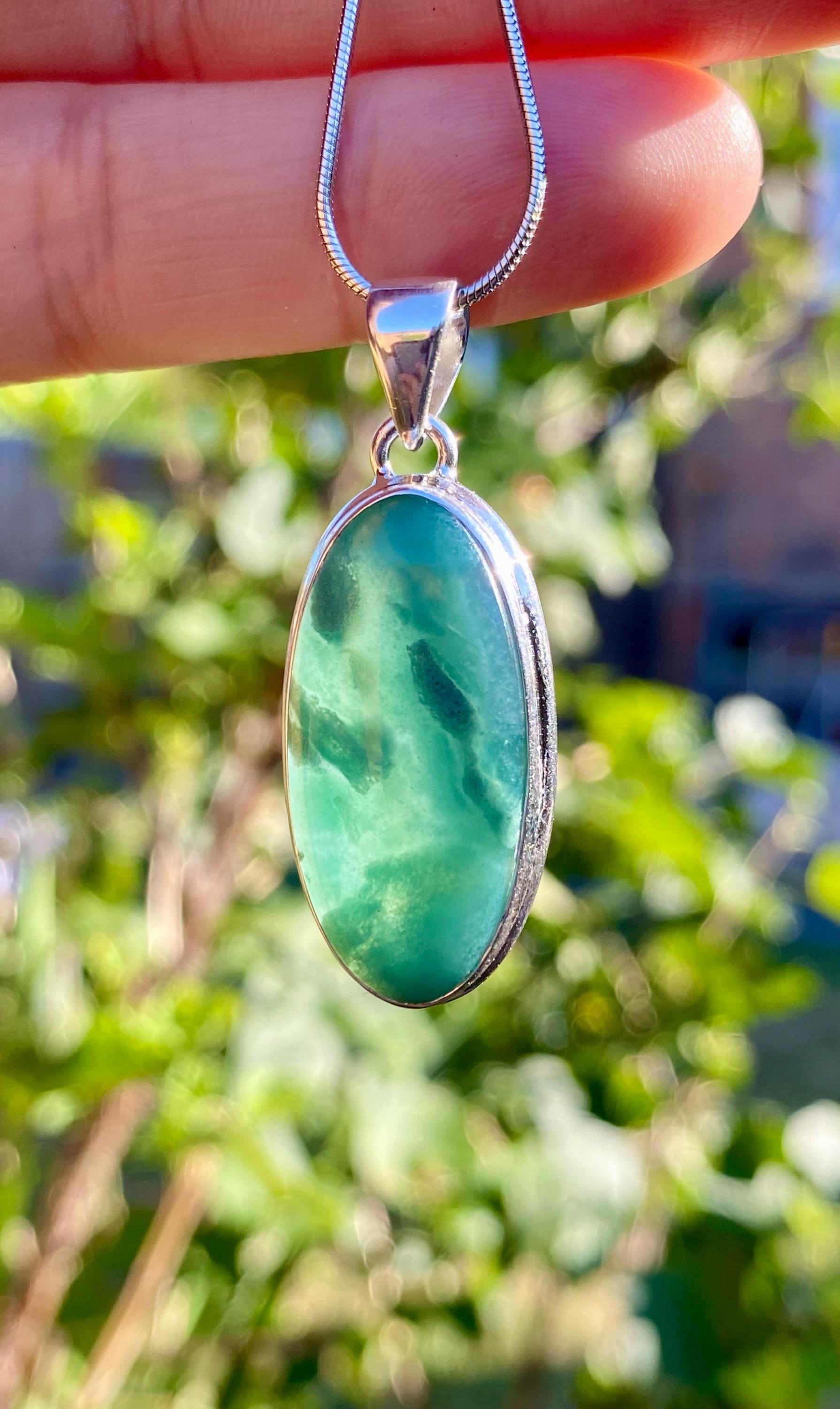 Genuine Mtorolite Emerald Chrome Chalcedony 925 Sterling Silver Oval Pendant