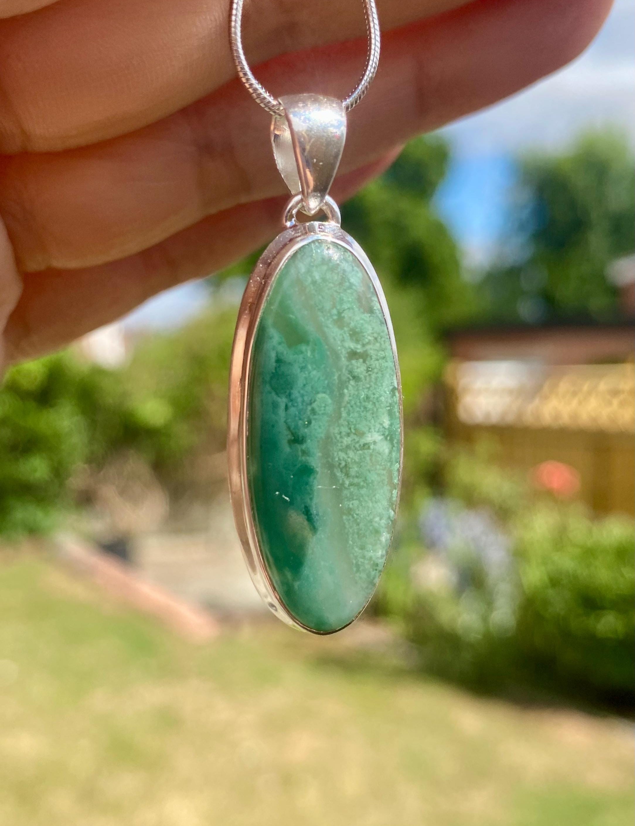 Genuine Oval Mtorolite Emerald Chrome Chalcedony 925 Sterling Silver Pendant