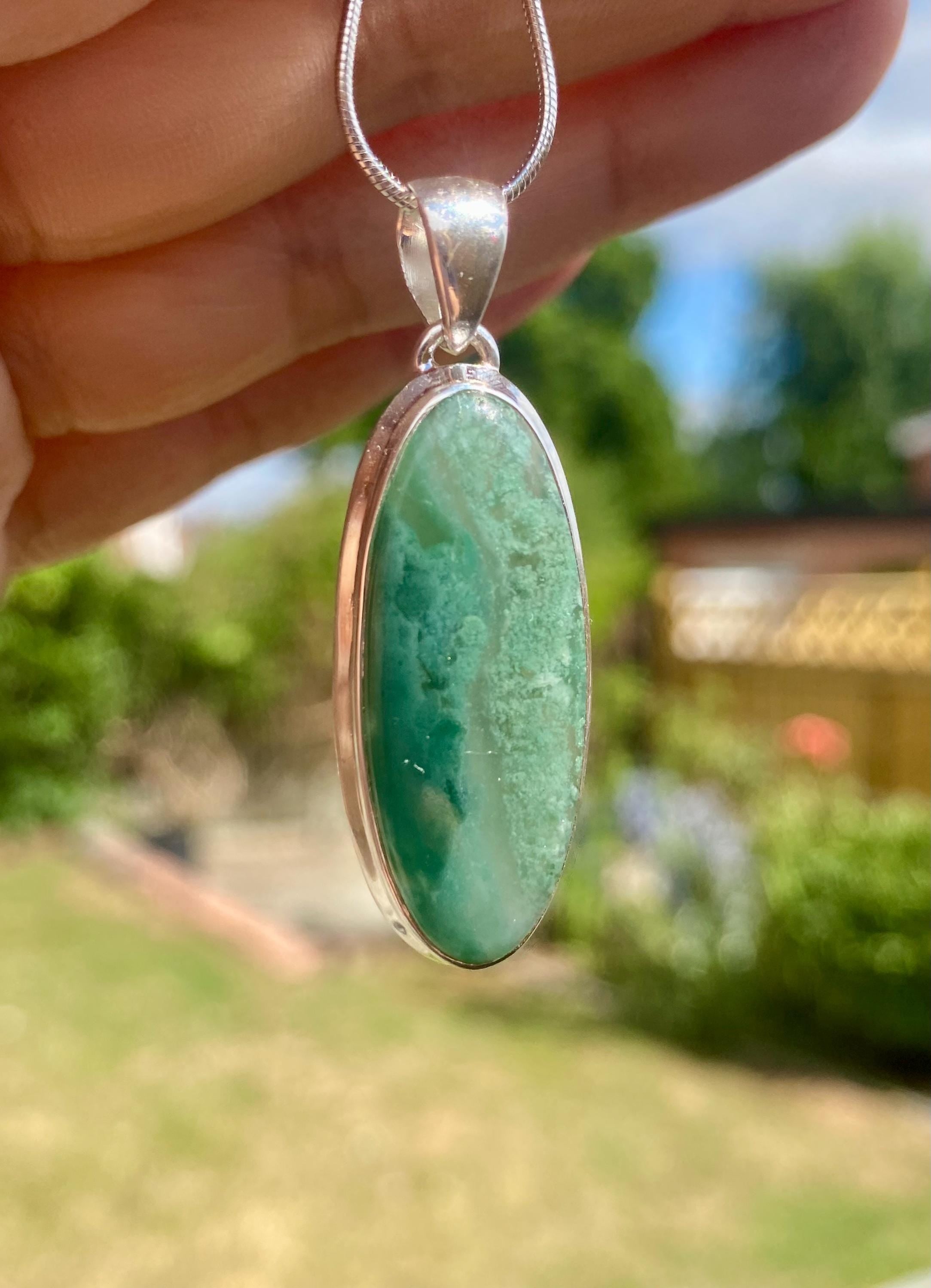 Genuine Oval Mtorolite Emerald Chrome Chalcedony 925 Sterling Silver Pendant