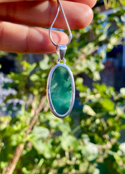 Genuine Mtorolite Emerald Chrome Chalcedony 925 Sterling Silver Oval Pendant