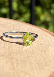 Oval Cut Peridot 925 Sterling Silver Ring