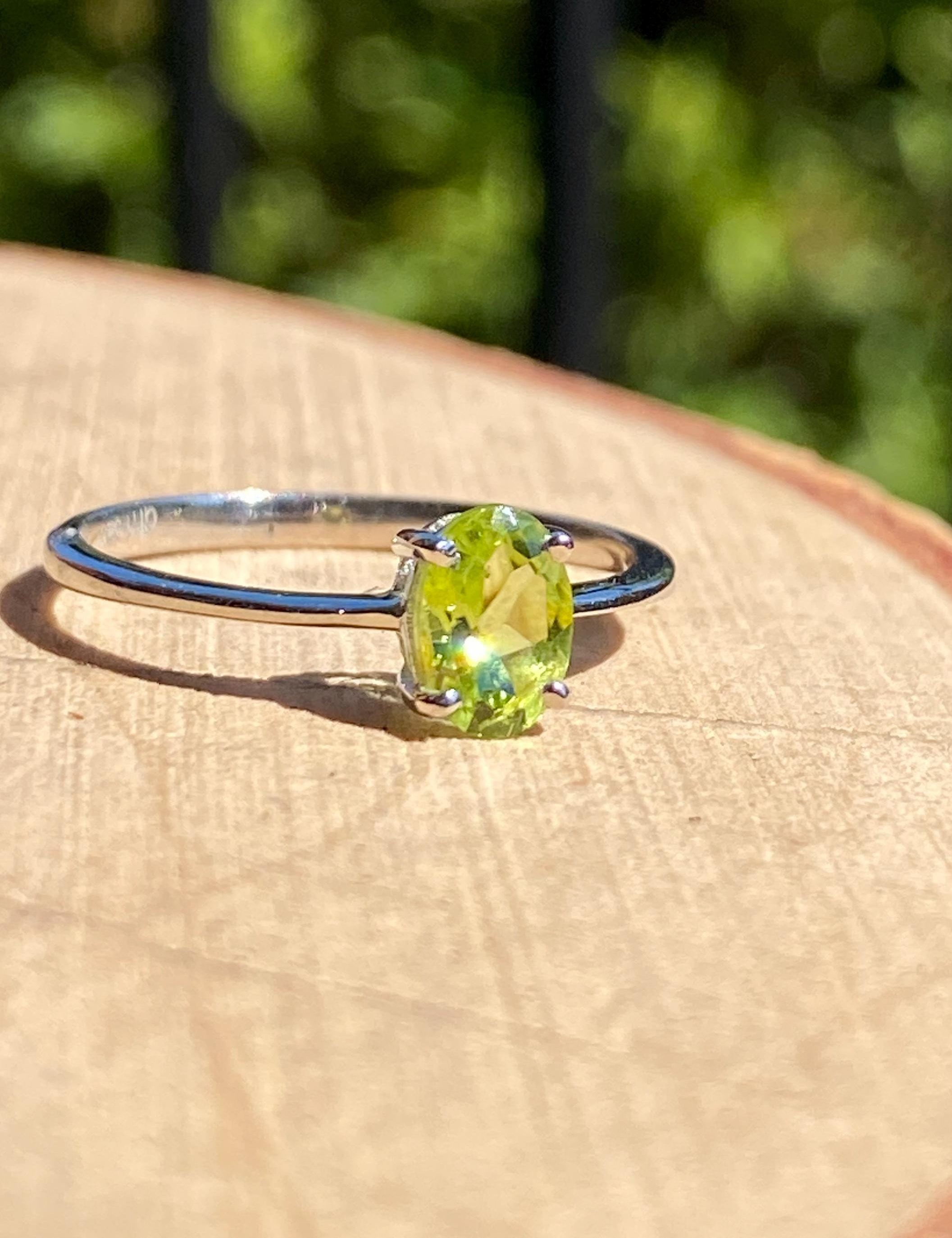 Oval Cut Peridot 925 Sterling Silver Ring