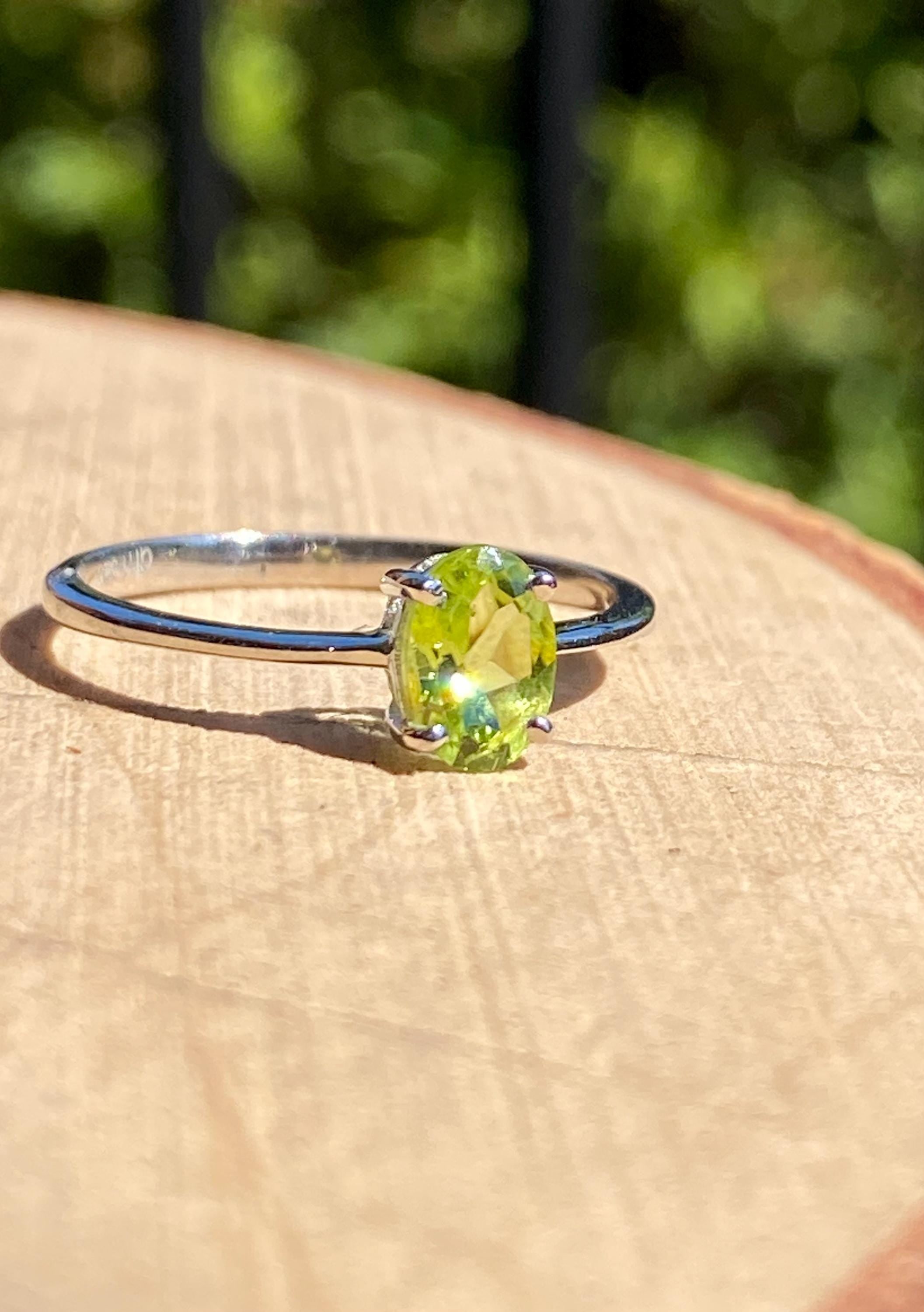 Oval Cut Peridot 925 Sterling Silver Ring