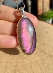 Rare Oval Purple Labradorite 925 Silver Pendant