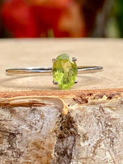 Oval Cut Peridot 925 Sterling Silver Ring