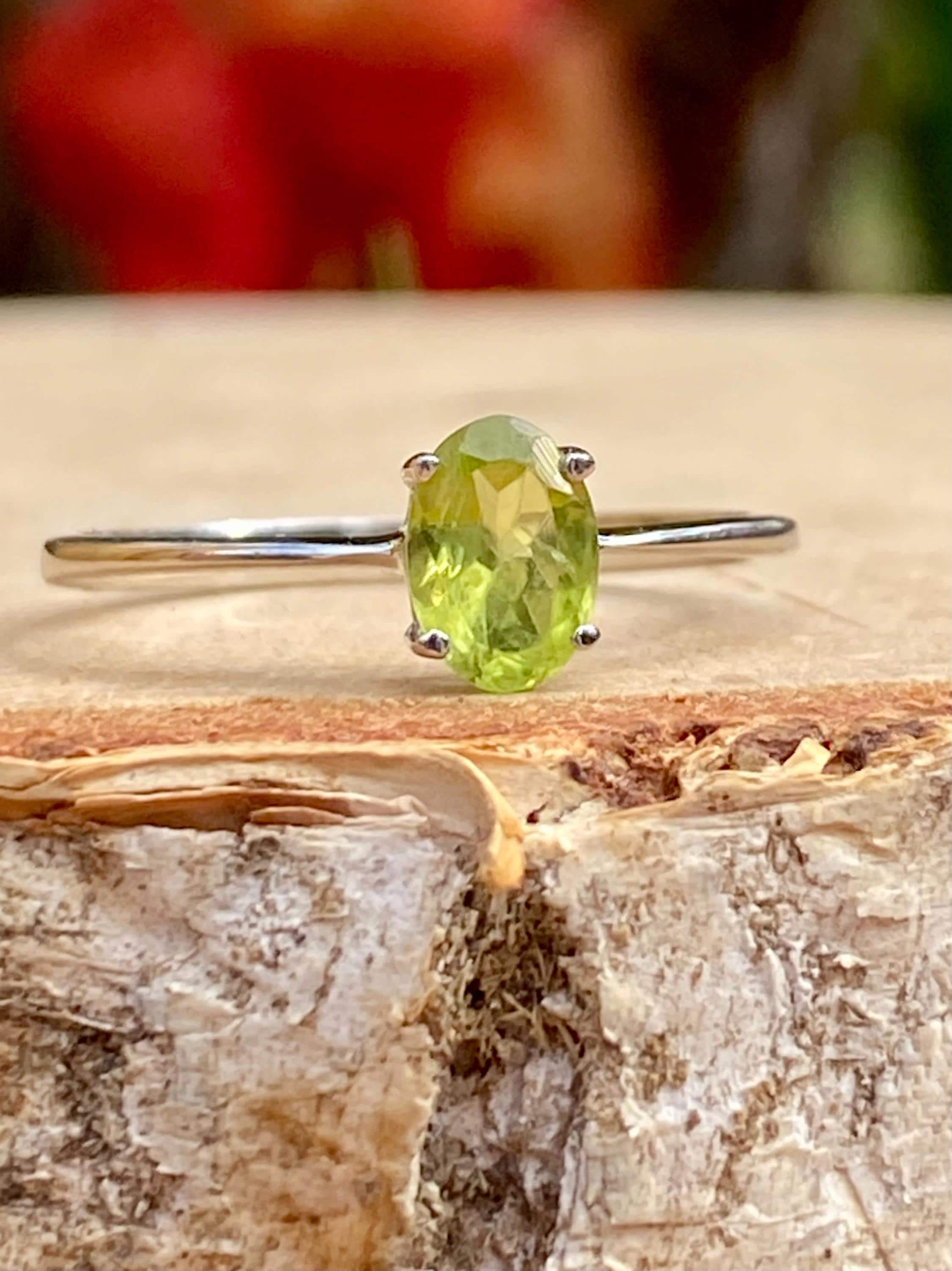 Oval Cut Peridot 925 Sterling Silver Ring