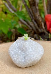 Oval Cut Peridot 925 Sterling Silver Ring