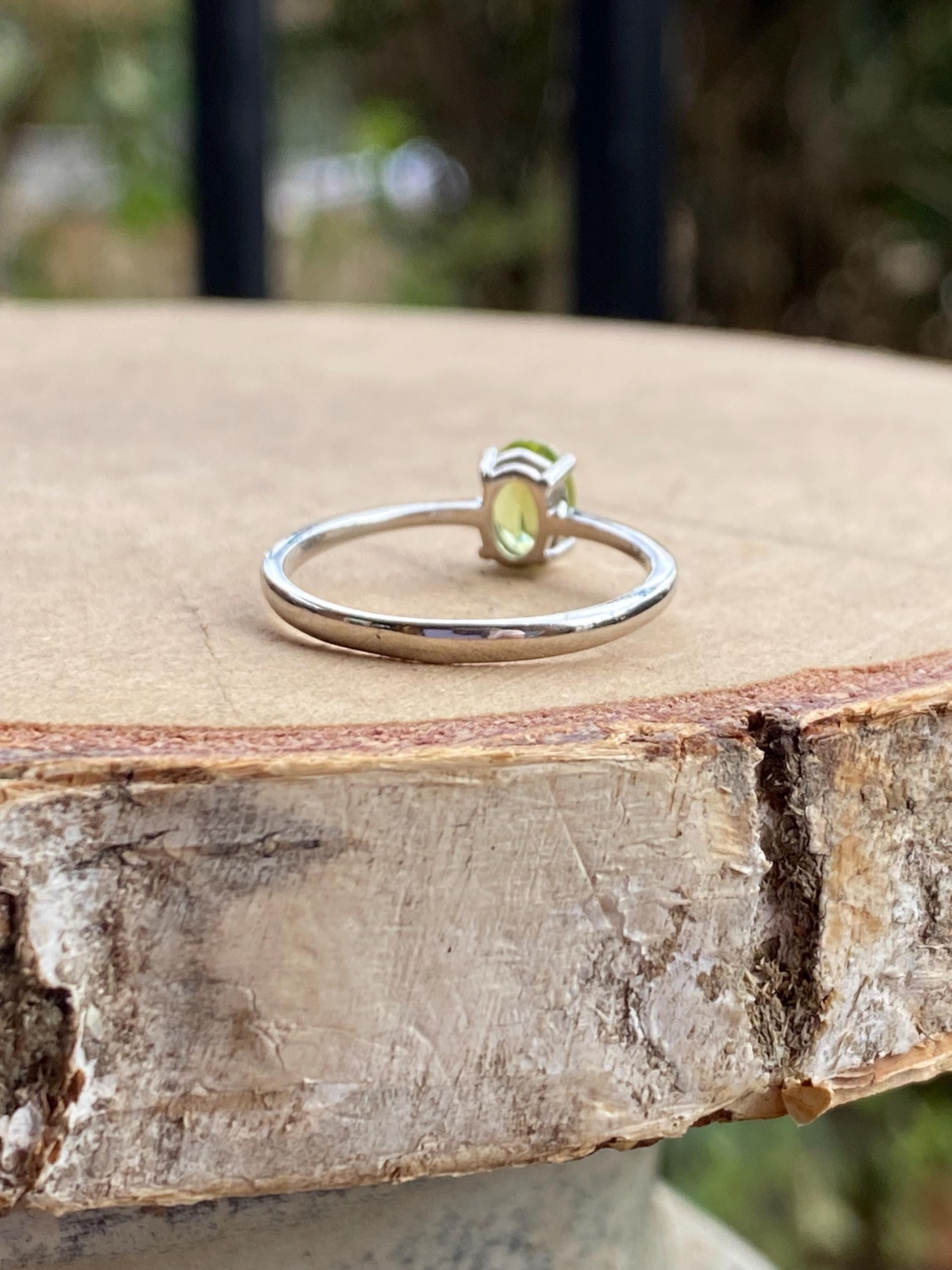 Oval Cut Peridot 925 Sterling Silver Ring