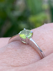 Round Cut Peridot 925 Sterling Silver Ring