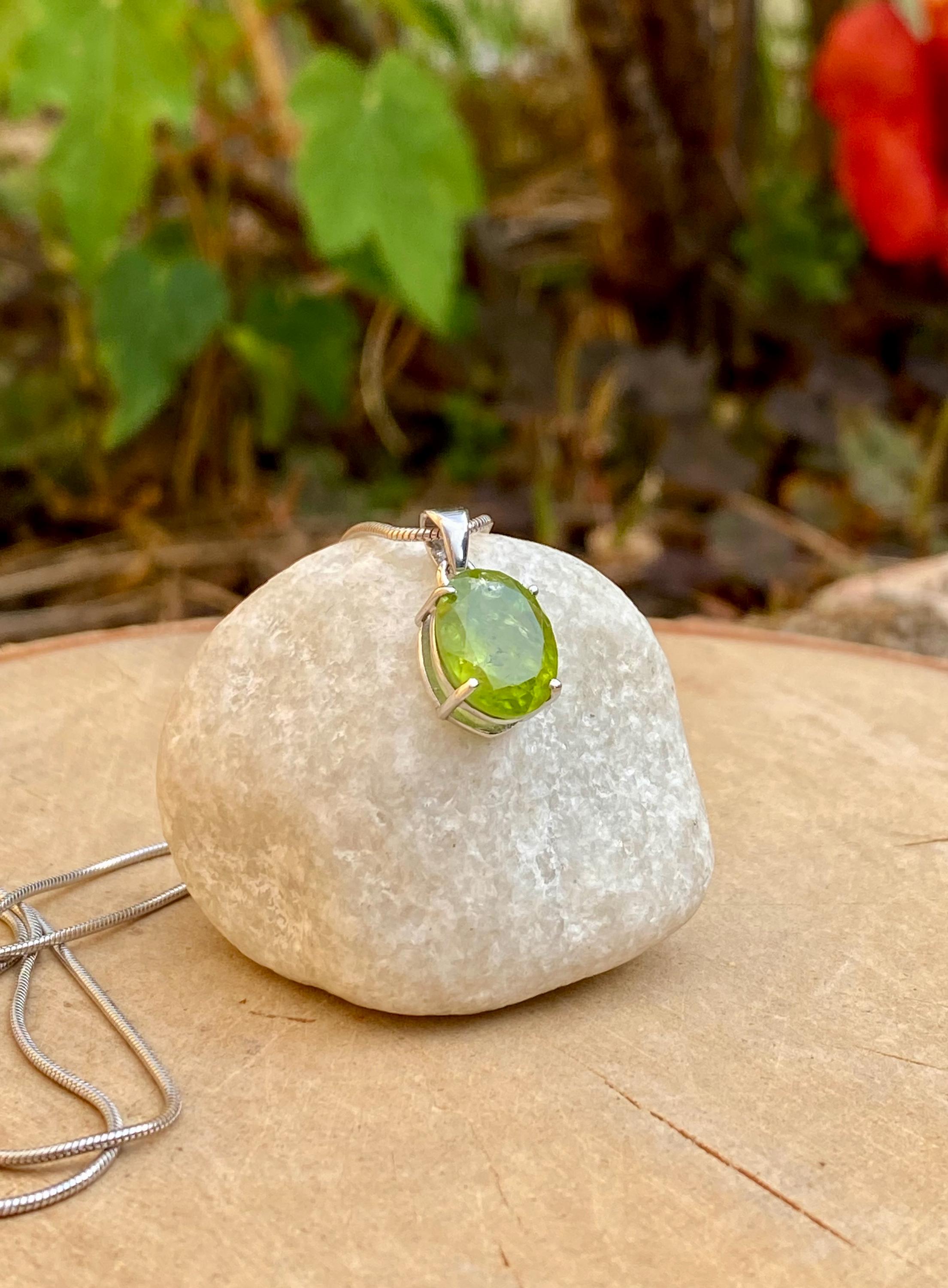 Natural Oval Peridot 925 Sterling Silver Pendant