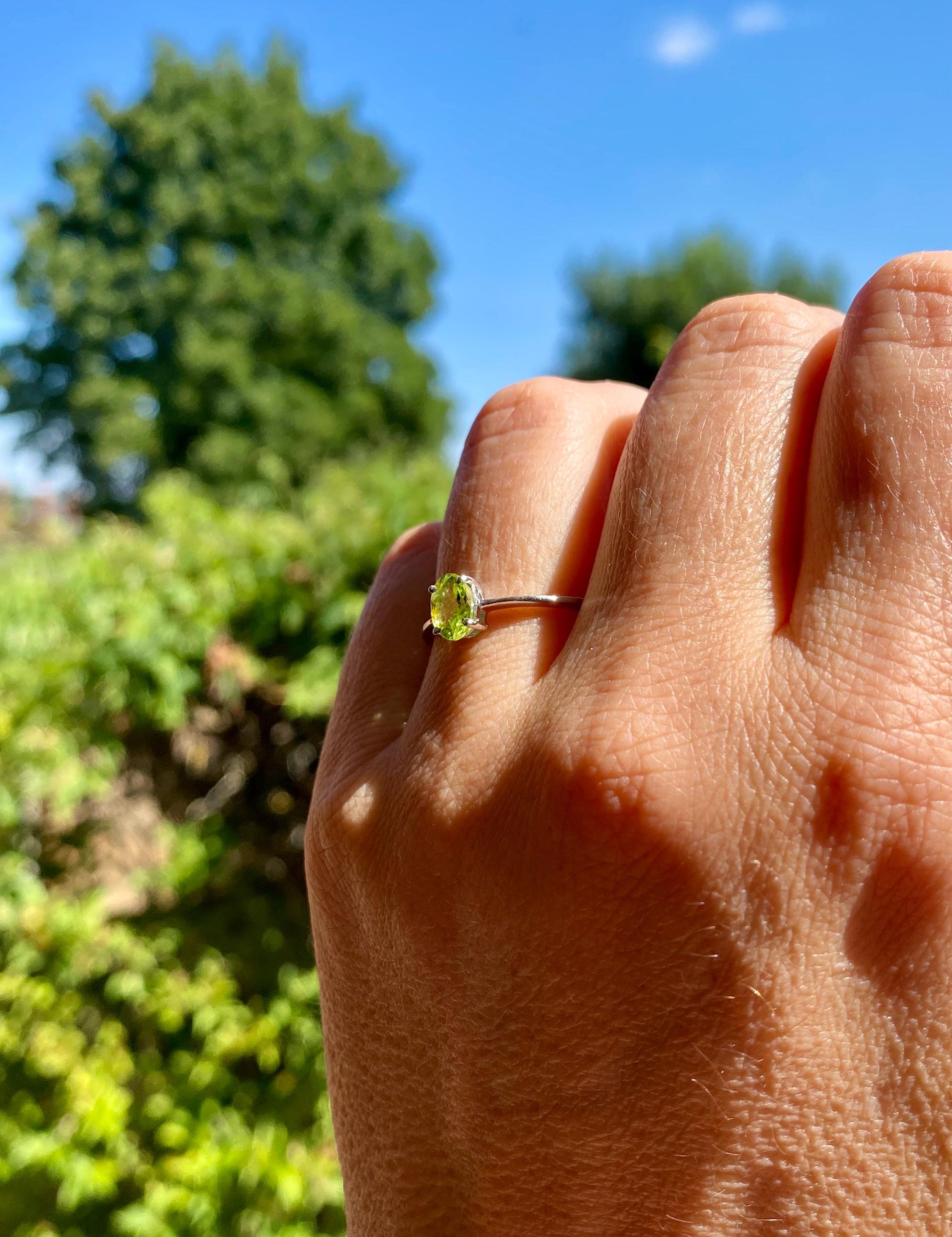 Oval Cut Peridot 925 Sterling Silver Ring