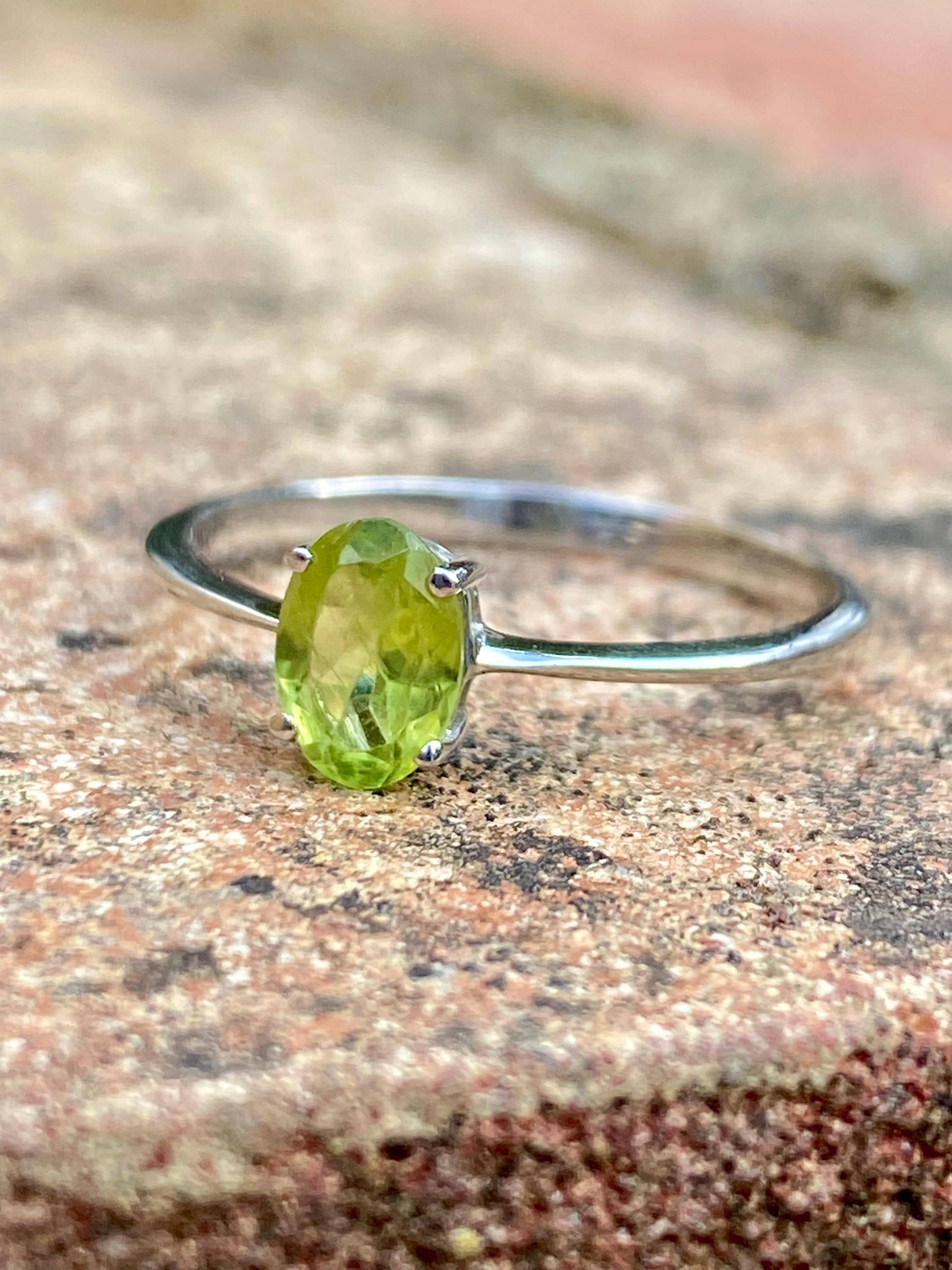 Oval Cut Peridot 925 Sterling Silver Ring