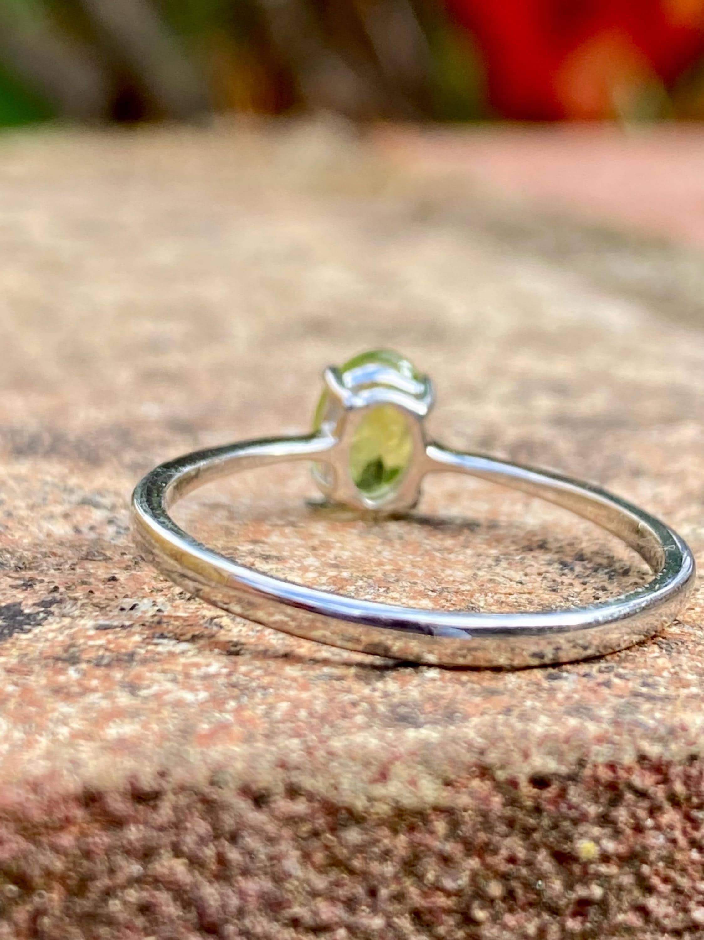 Oval Cut Peridot 925 Sterling Silver Ring