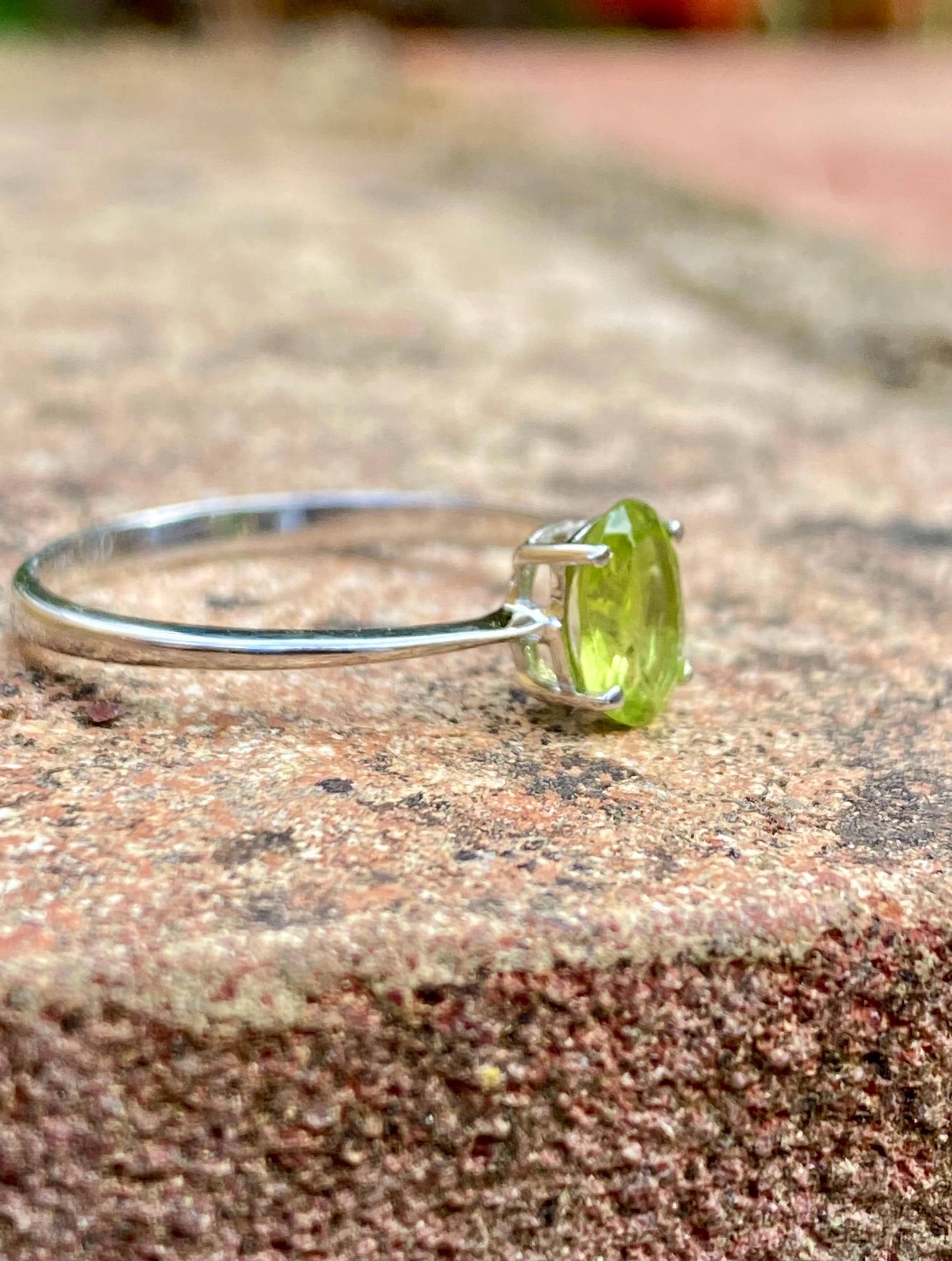 Oval Cut Peridot 925 Sterling Silver Ring