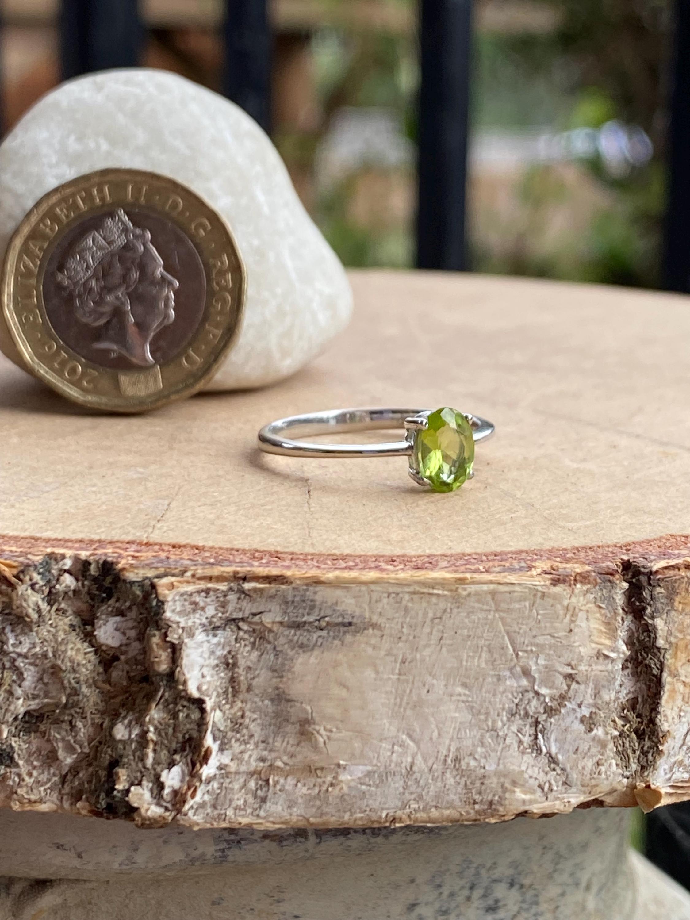 Oval Cut Peridot 925 Sterling Silver Ring