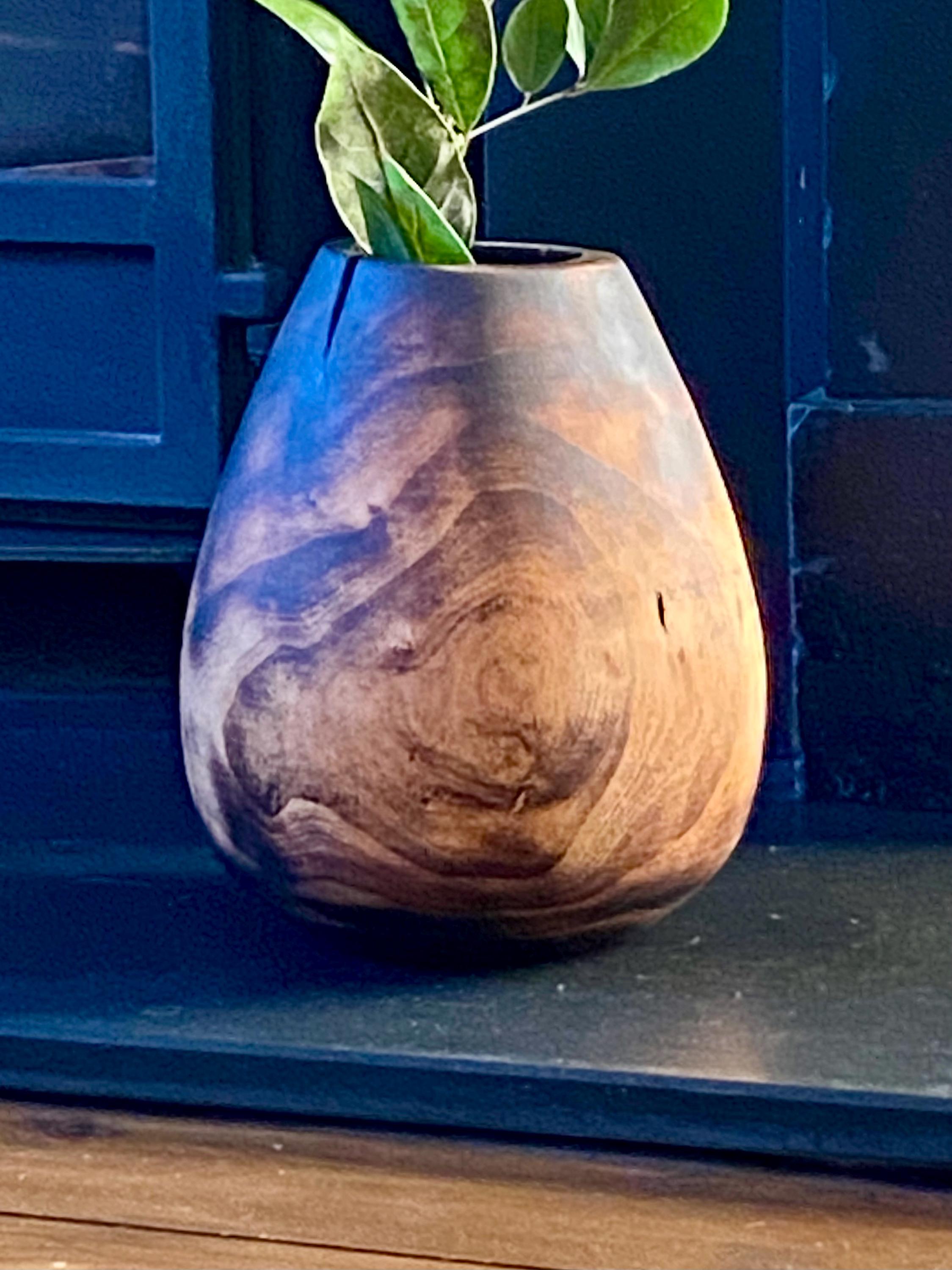 Bog Oak Wooden Vase – Hand-Turned, UK Made, Natural Oil Finish – Dried Flower
