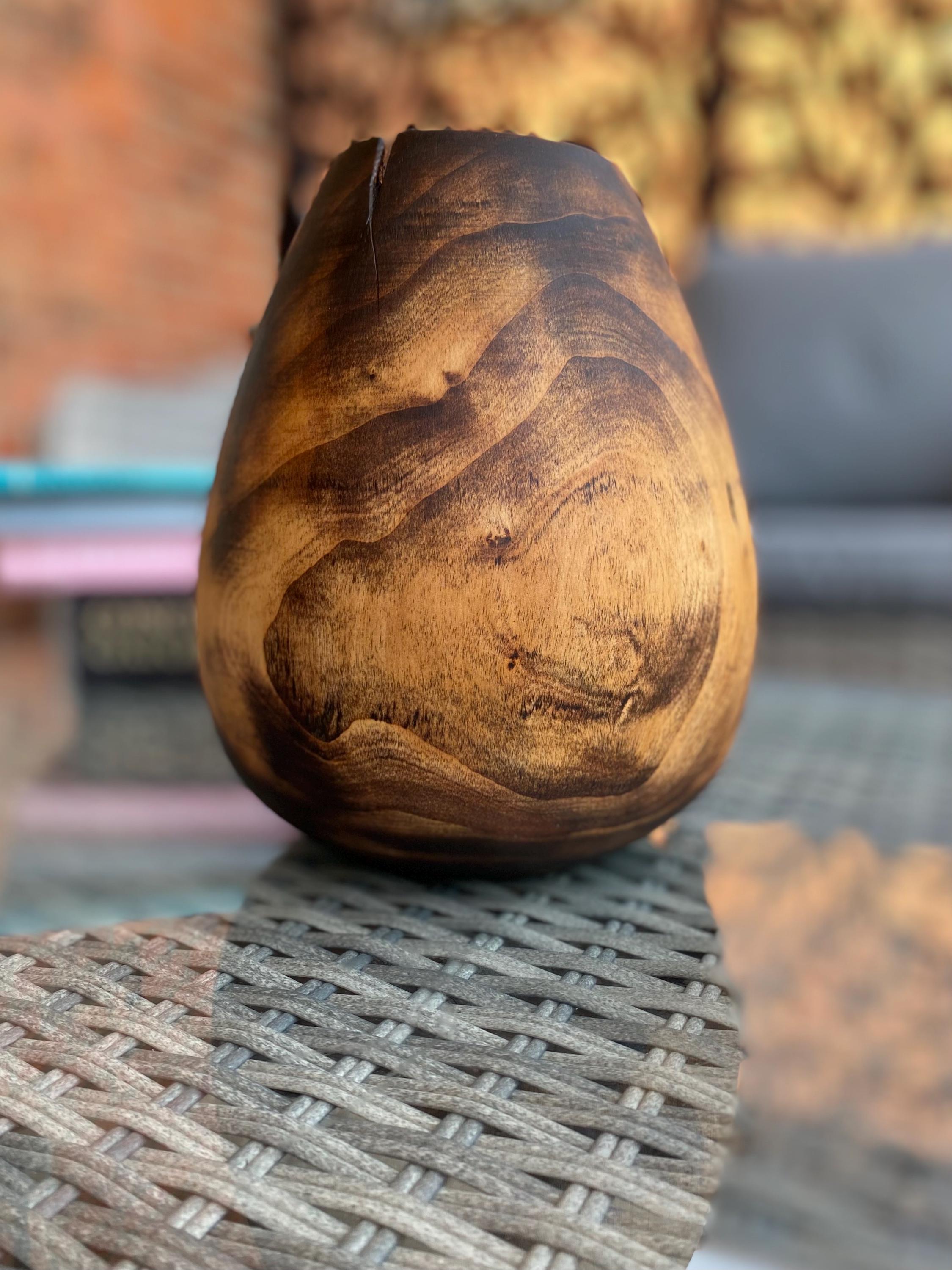 Bog Oak Wooden Vase – Hand-Turned, UK Made, Natural Oil Finish – Dried Flower