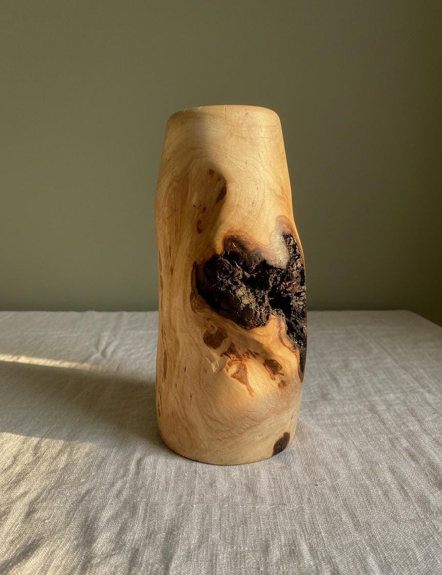 Hand-Turned Elm Burr Wooden Vase – Natural Burl Art