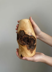 Hand-Turned Elm Burr Wooden Vase – Natural Burl Art