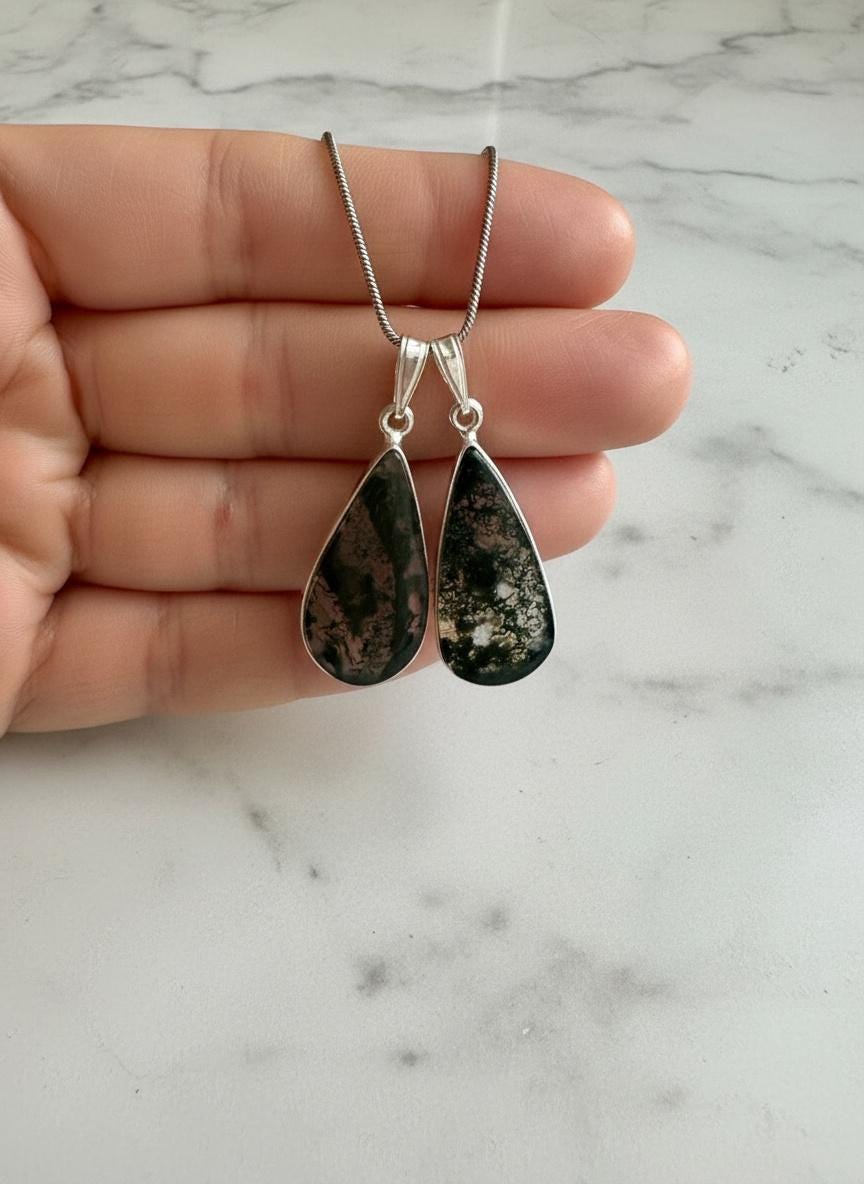 Moss Agate Pendant Set in Sterling Silver — Mother & Daughter Gift
